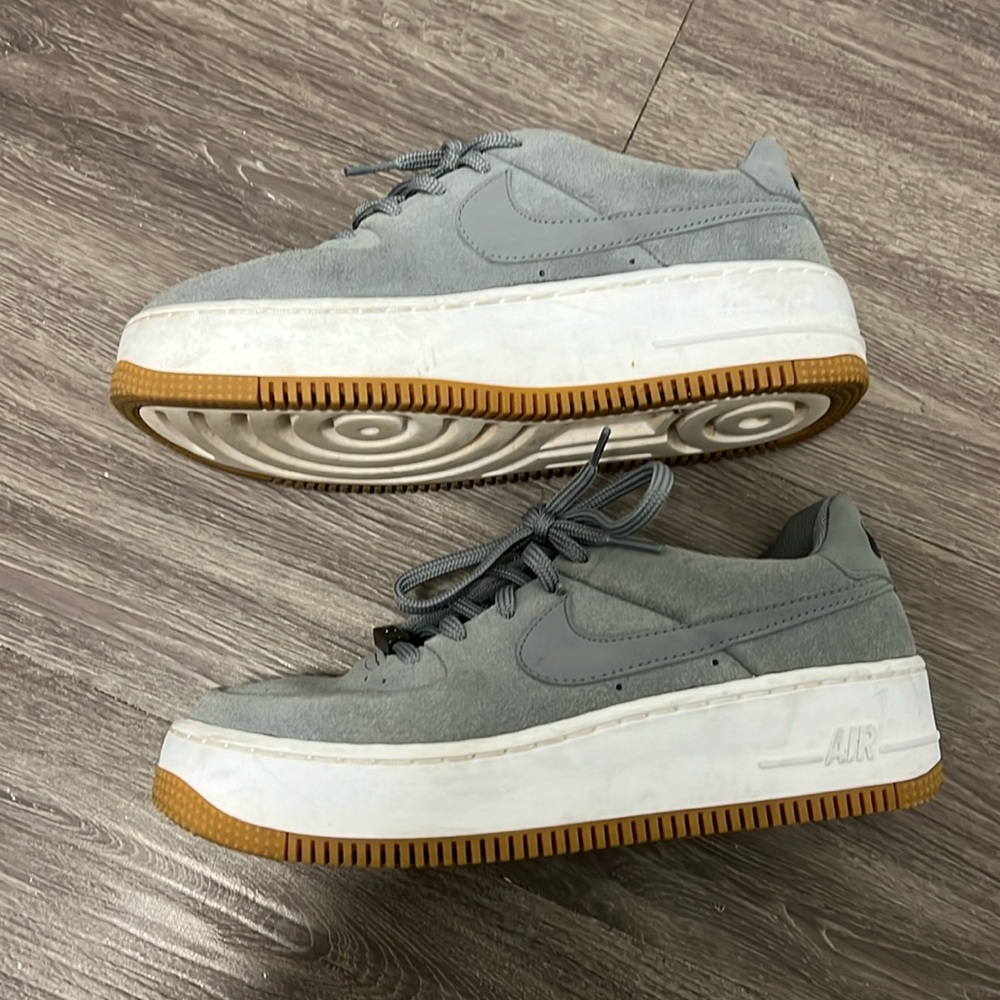 Nike Women's Air Force 1 Grey